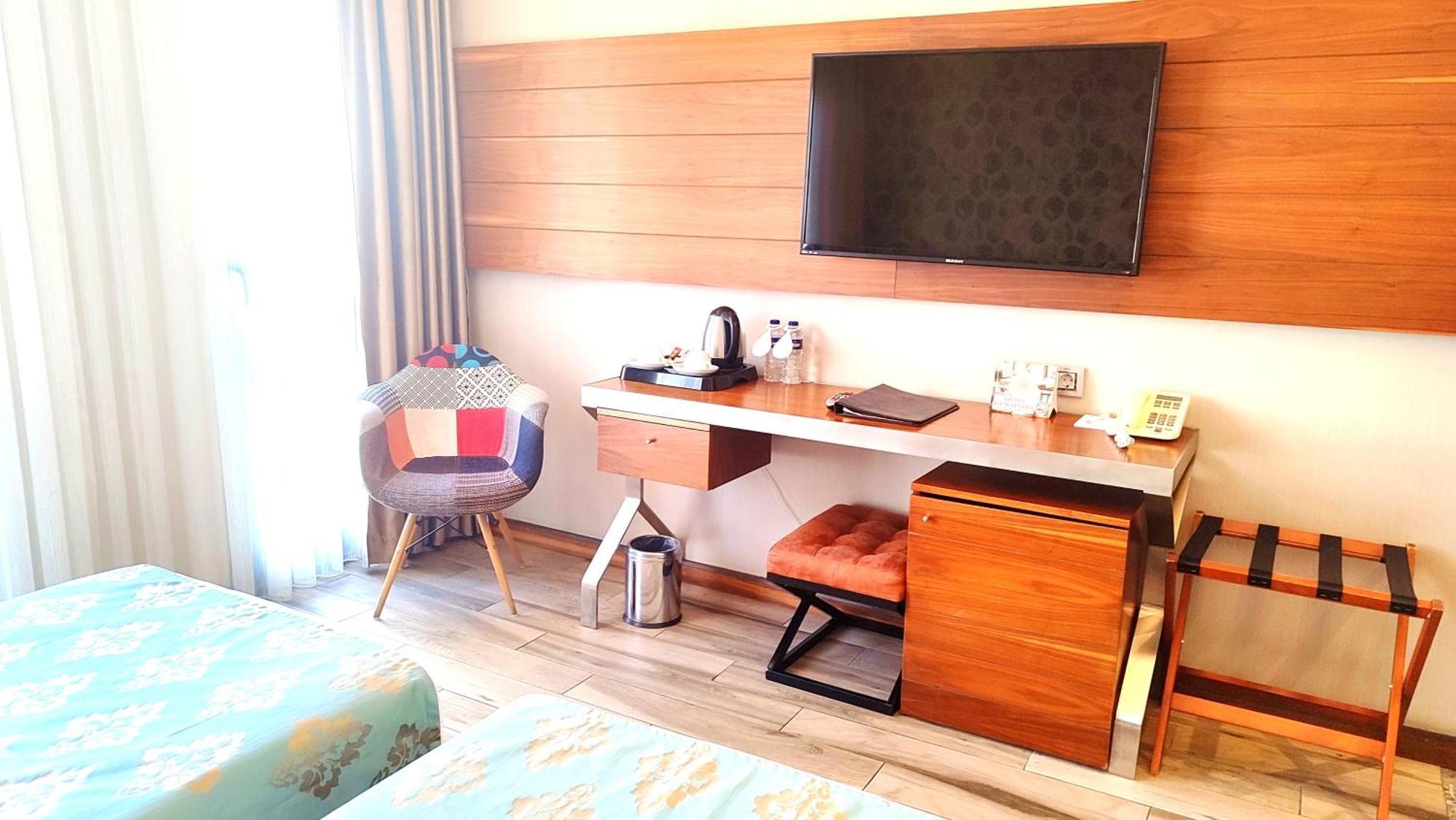 Old Port Otel 3*